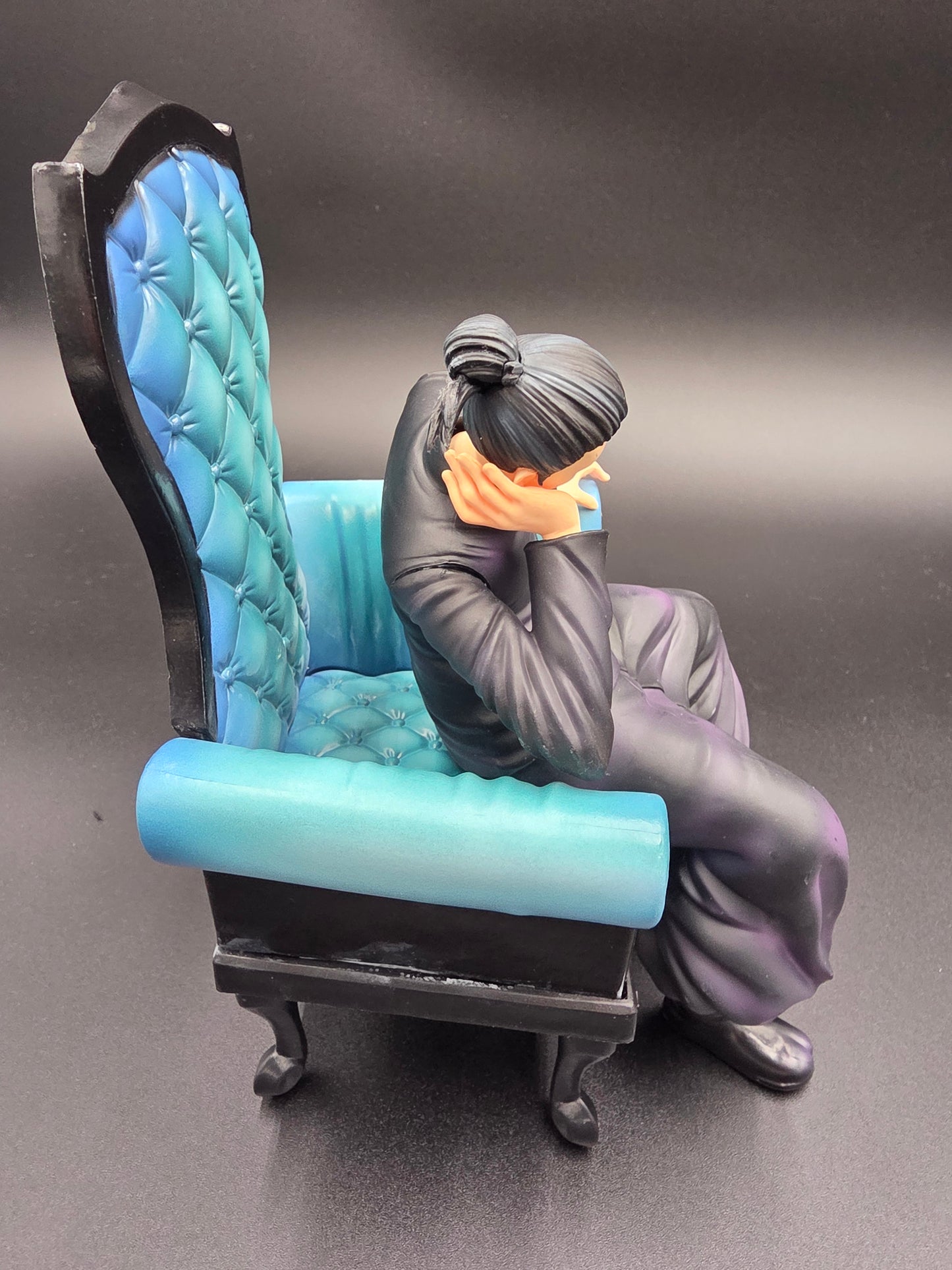 Gojo & Geto - Relaxed Duo Sofa Set (Variant Bundle) (TikTok: Lounge Guardian Chair Figure Collection [SL-JK-GOJ-10] – Sorcerer Series – PVC Art Sculpture (2 Variants))