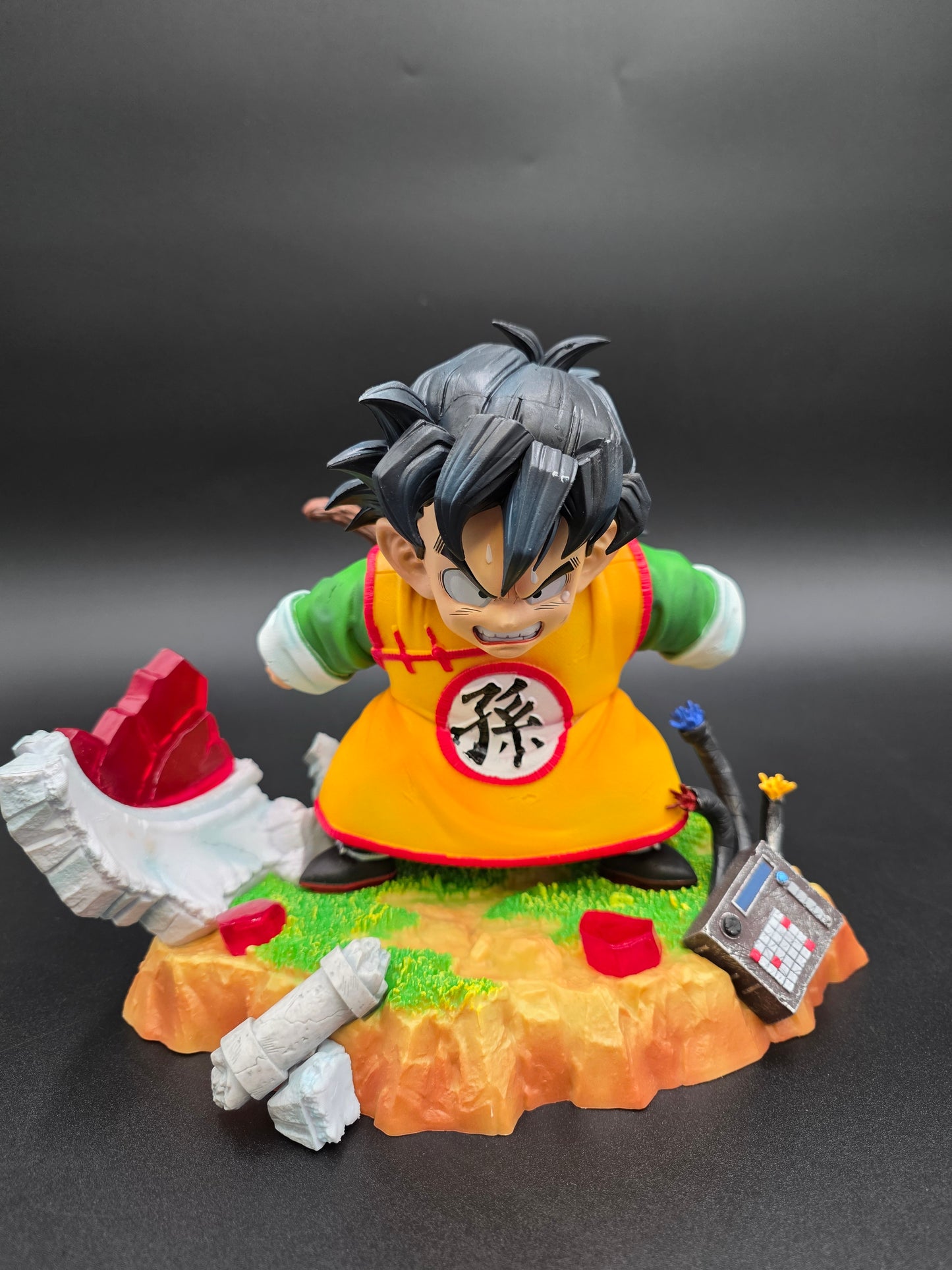 Kid Goku - Classic Dragon Ball Adventure Diorama Figure (tikTok: Young Vanguard Recruit Diorama [SL-GW-GOH-04] – Golden Warrior Series –PVC Art Sculpture)
