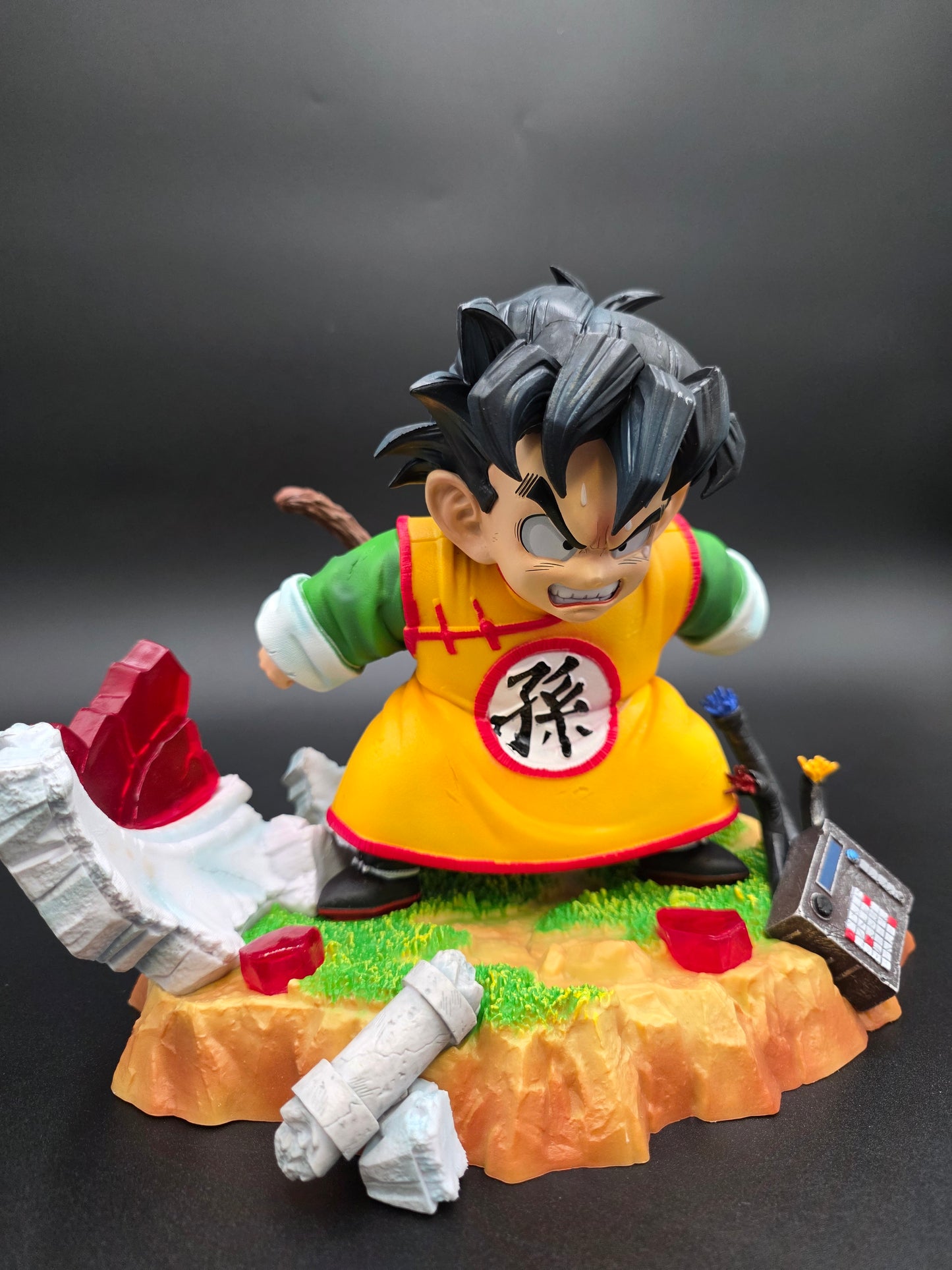 Kid Goku - Classic Dragon Ball Adventure Diorama Figure (tikTok: Young Vanguard Recruit Diorama [SL-GW-GOH-04] – Golden Warrior Series –PVC Art Sculpture)