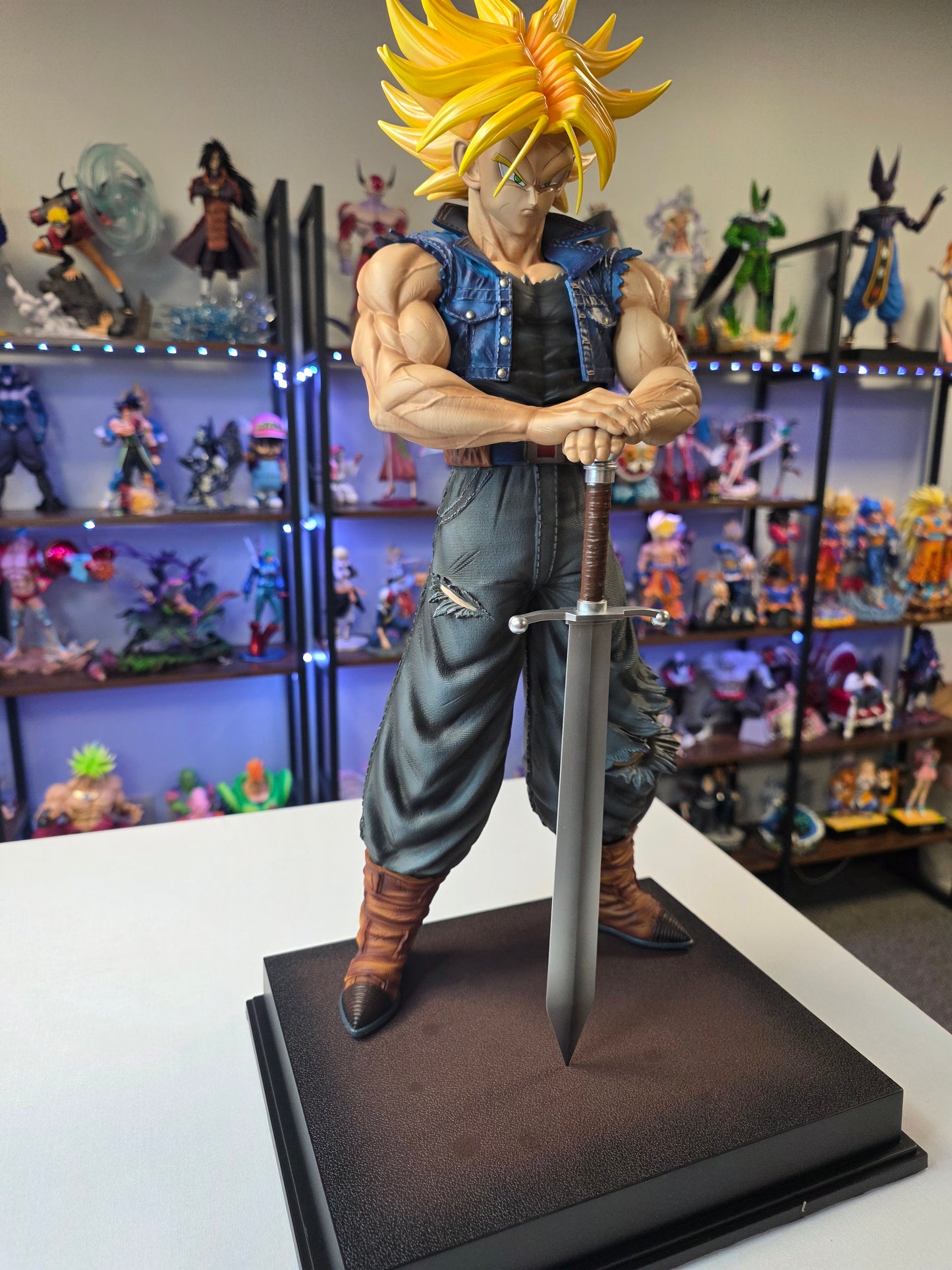 Future Trunks - Super Saiyan Sword of Hope Deluxe Display Figure  (Tiktok: Silver Blade Vanguard Guardian [SL-GW-TRU-03] – Golden Warrior Series – PVC Art Sculpture)
