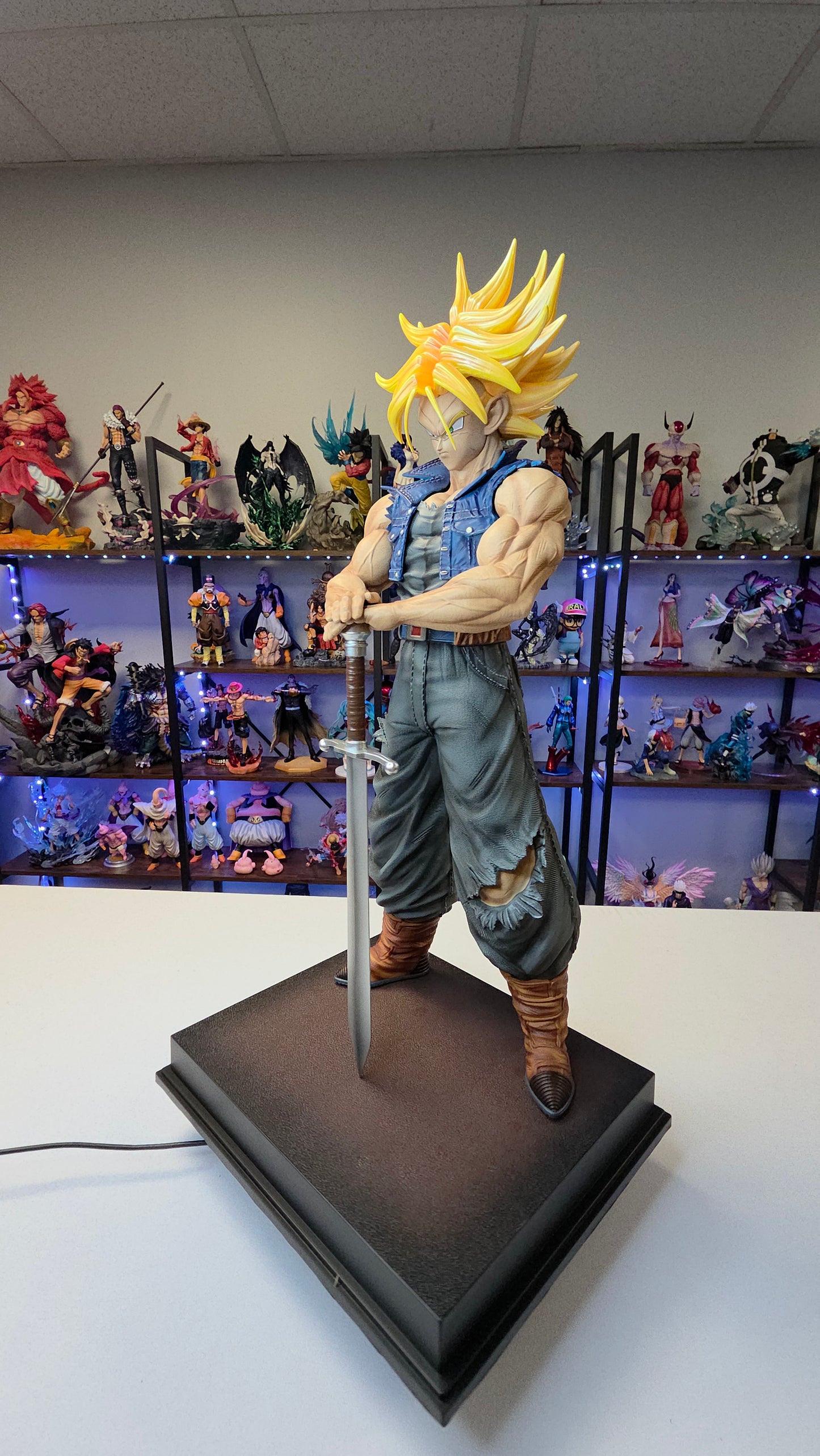 Future Trunks - Super Saiyan Sword of Hope Deluxe Display Figure  (Tiktok: Silver Blade Vanguard Guardian [SL-GW-TRU-03] – Golden Warrior Series – PVC Art Sculpture)