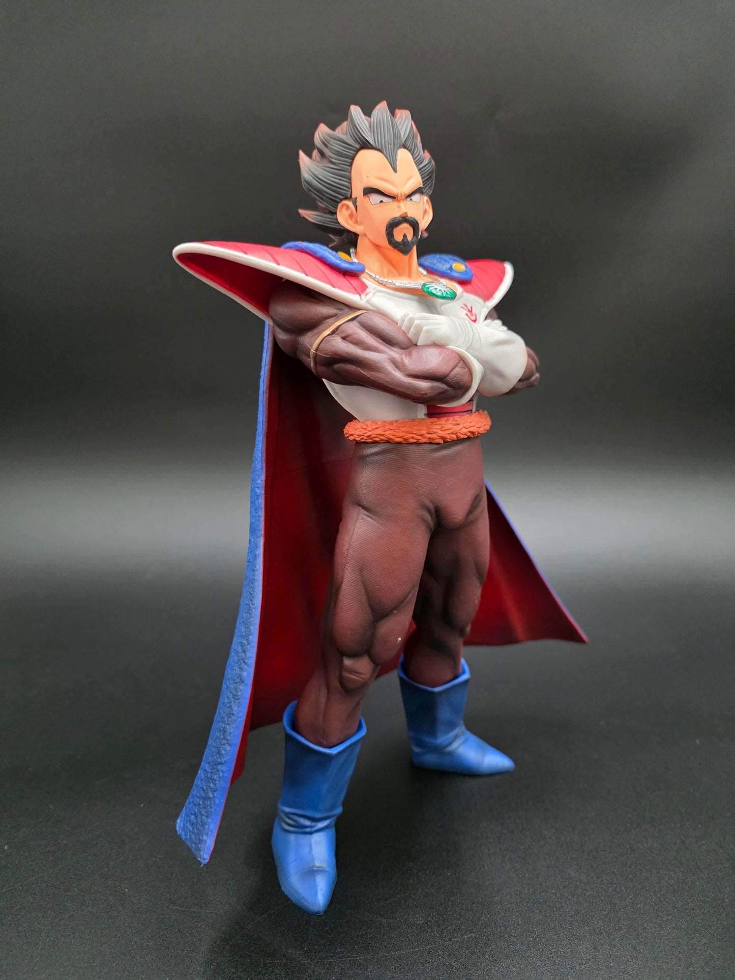 King Vegeta III - Royal Saiyan Pride Deluxe Collectible Figure(TIktok: Royal Sovereign Vanguard Statue [SL-GW-KIN-01] – Golden Warrior Series – PVC Art Sculpture)