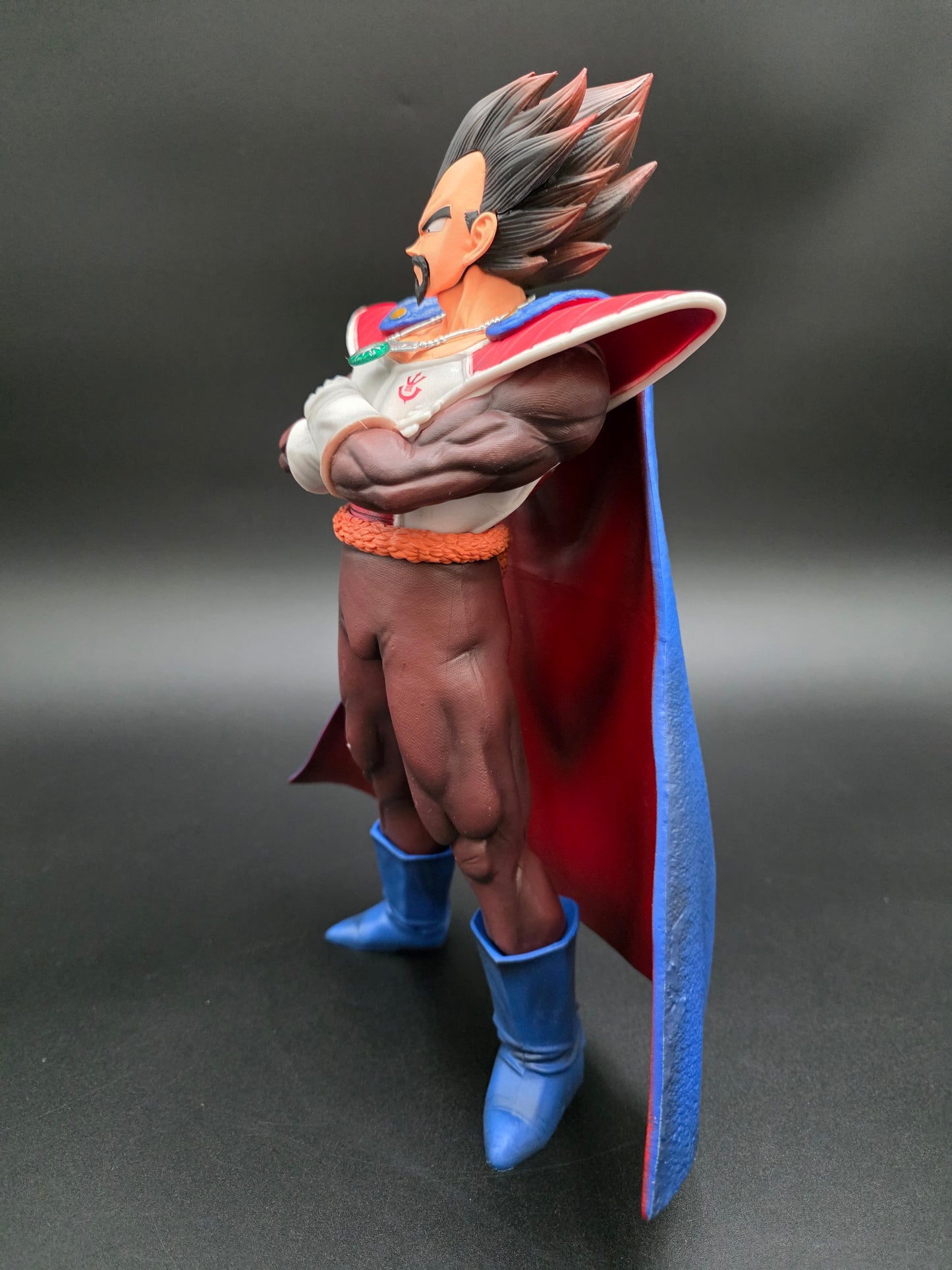 King Vegeta III - Royal Saiyan Pride Deluxe Collectible Figure(TIktok: Royal Sovereign Vanguard Statue [SL-GW-KIN-01] – Golden Warrior Series – PVC Art Sculpture)