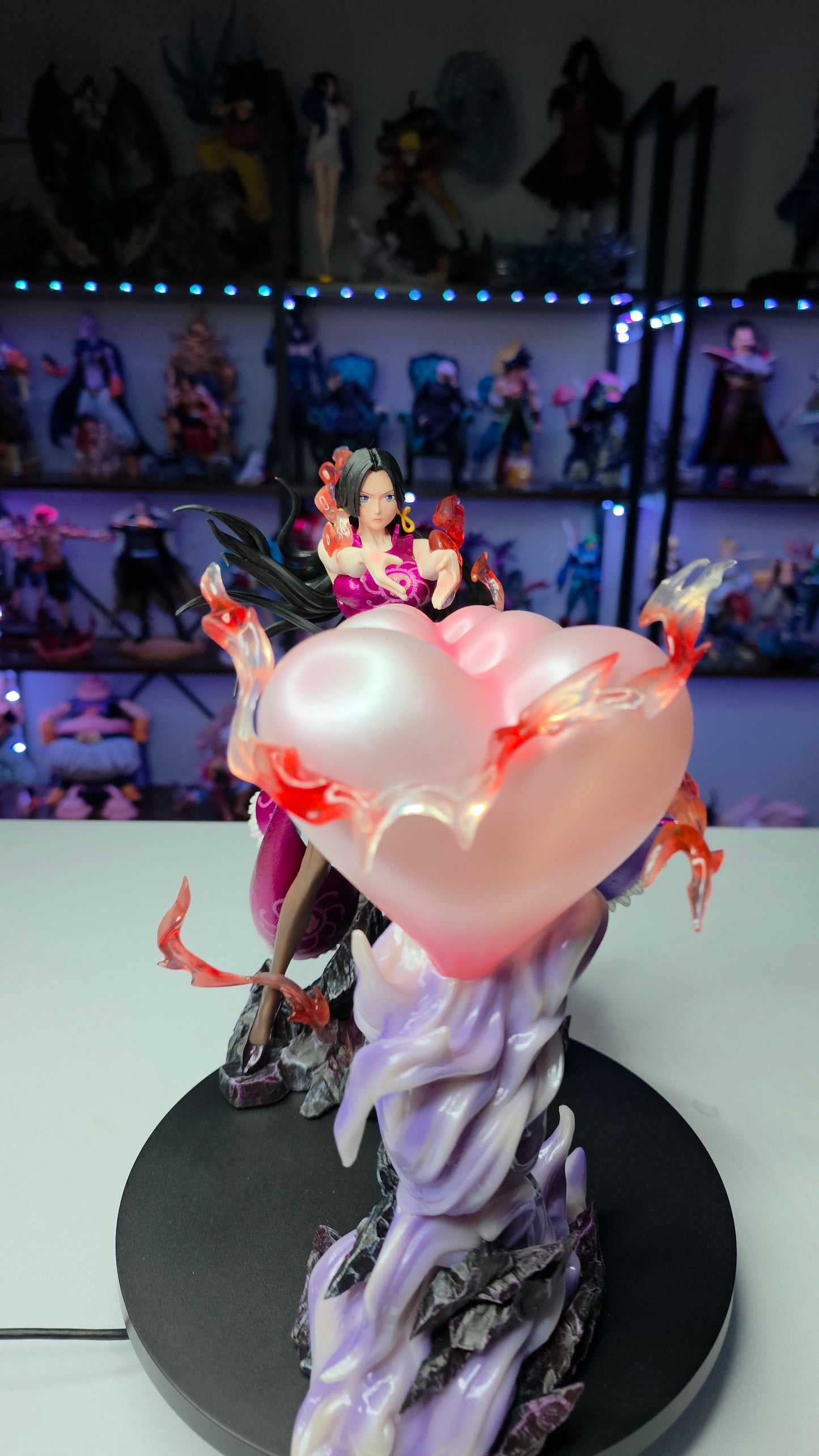 Boa Hancock - Slave Arrow "Perfume Femur" Ultimate Battle Diorama  (Tiktok: Empress Heart Vanguard Diorama [SL-GL-BOA-04] – Grandline Series – LED Art Sculpture)
