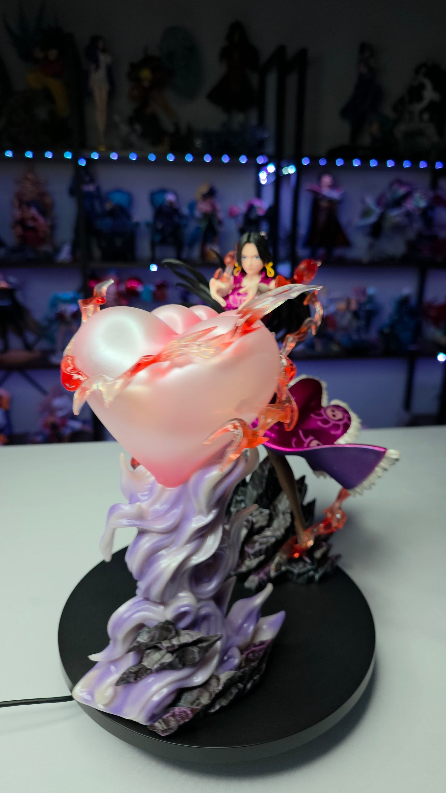 Boa Hancock - Slave Arrow "Perfume Femur" Ultimate Battle Diorama  (Tiktok: Empress Heart Vanguard Diorama [SL-GL-BOA-04] – Grandline Series – LED Art Sculpture)