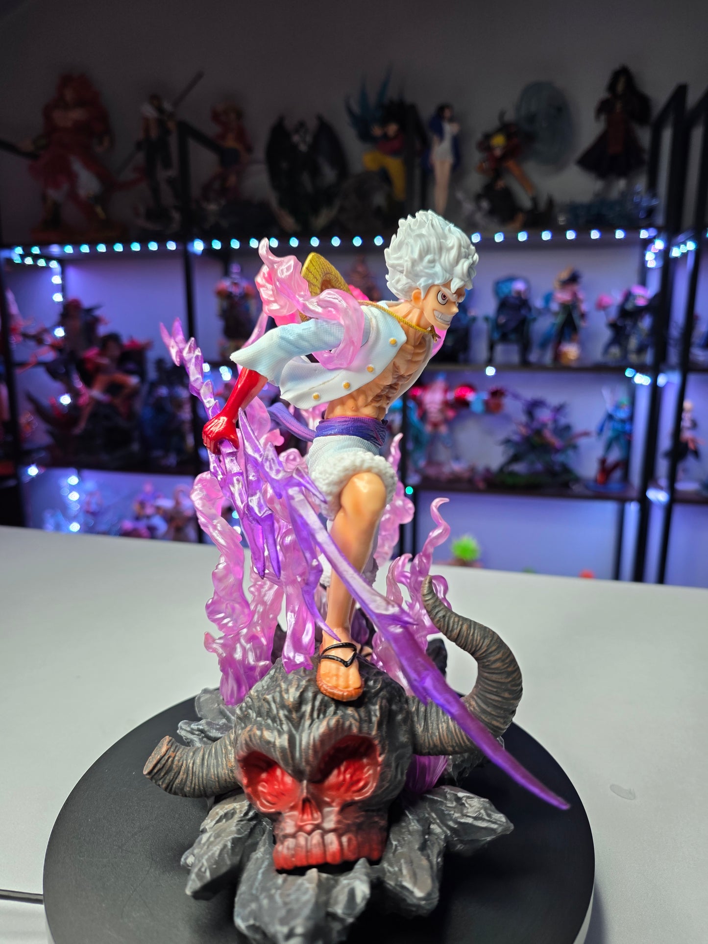 Monkey D. Luffy - Gear 5 "Haki of Liberation" Emperor Edition Figure (Tiktok: Celestial Conqueror Onigashima Diorama [SL-GL-LUF-13] – Grandline Series – PVC Art Sculpture)