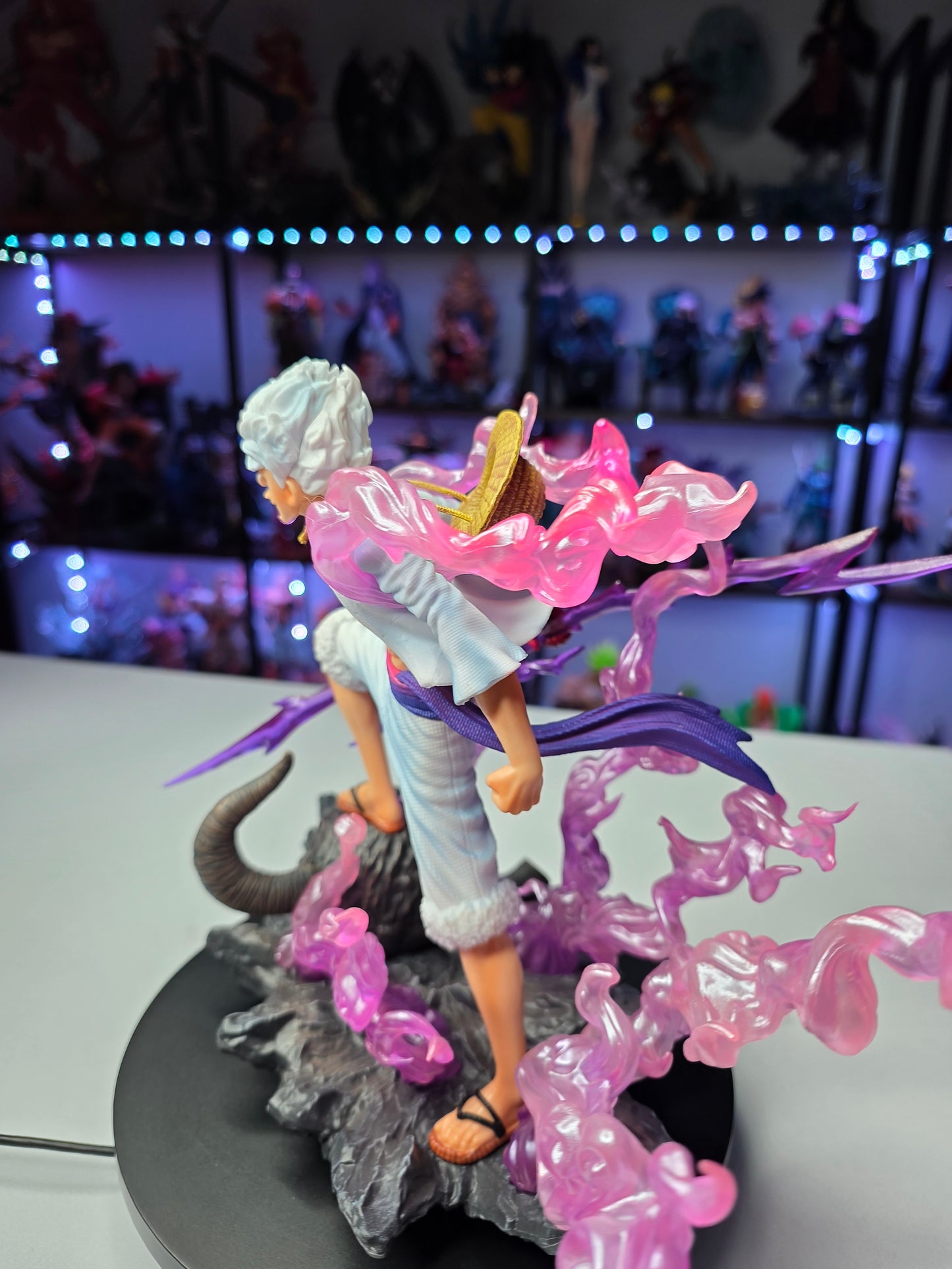 Monkey D. Luffy - Gear 5 "Haki of Liberation" Emperor Edition Figure (Tiktok: Celestial Conqueror Onigashima Diorama [SL-GL-LUF-13] – Grandline Series – PVC Art Sculpture)