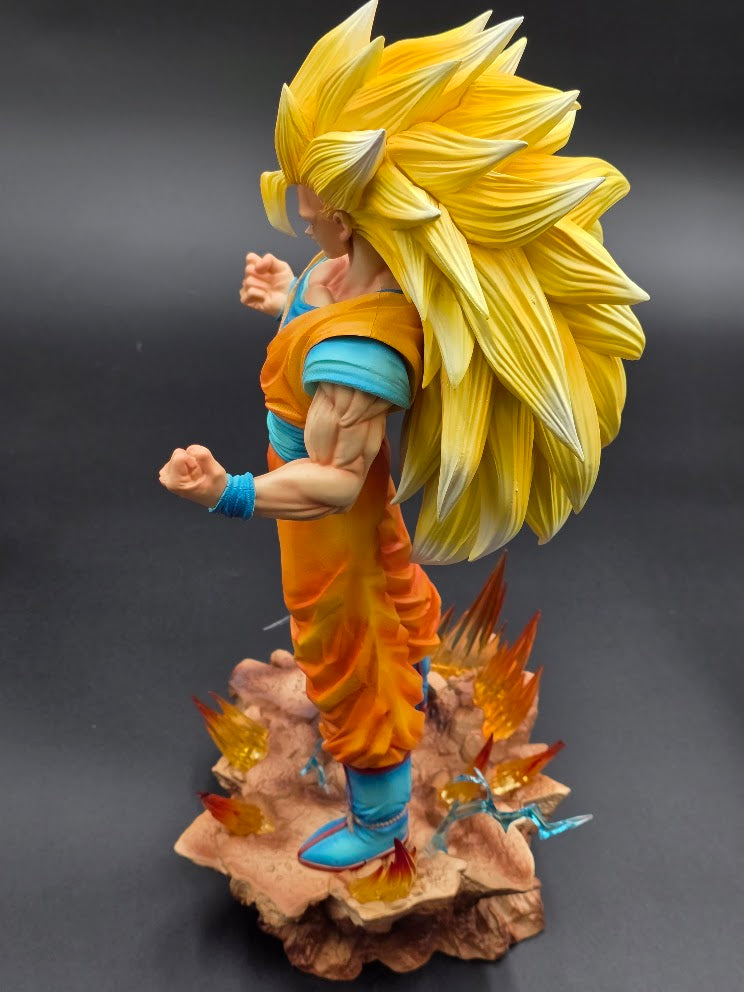 Dragonball Z figure SS3 JT-25 with base lighting - ( Tiktok :)  Ascended Martial Artist Statue